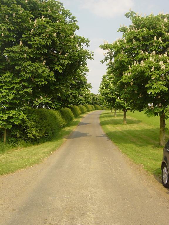 ミルトン・ケインズ Furtho Manor Farm Bed & Breakfast エクステリア 写真